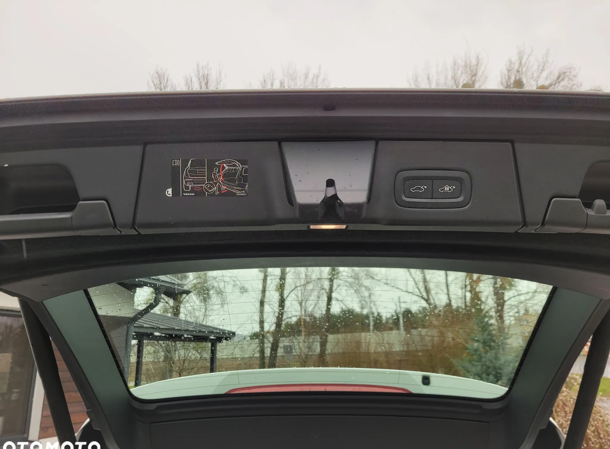 Volvo V90 Cross Country cena 129900 przebieg: 182000, rok produkcji 2020 z Zdzieszowice małe 704